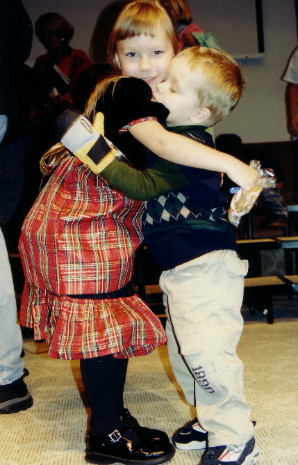 0312-EmnLukeHug